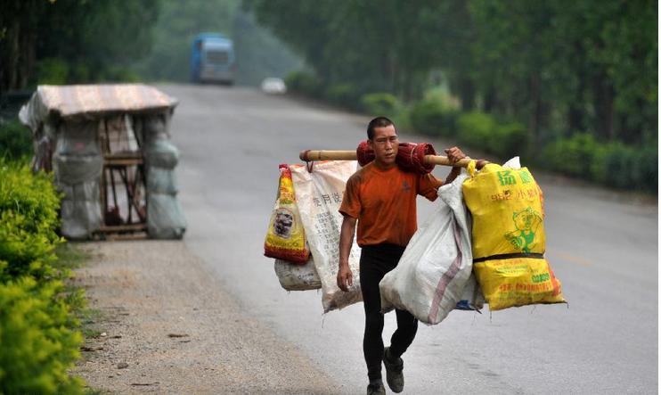 一招不慎满盘皆输,被逼当上了亿万富翁