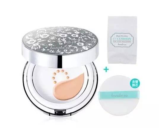 天惹噜姑娘们的混血妆已经登峰造极到这种地步了！