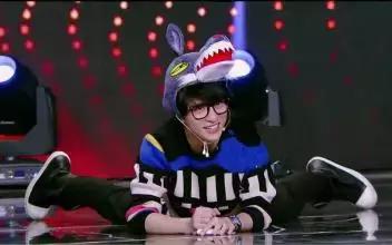 薛之谦苏州演唱会天外来物完整版,薛之谦苏州演唱会蹲着唱歌