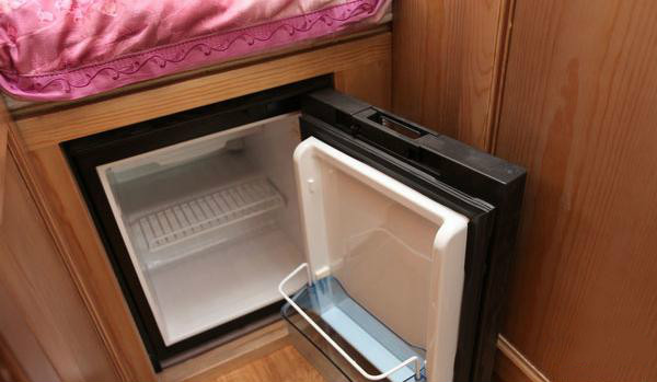 金杯阁瑞斯2.0发动机怎么样,房车测评人