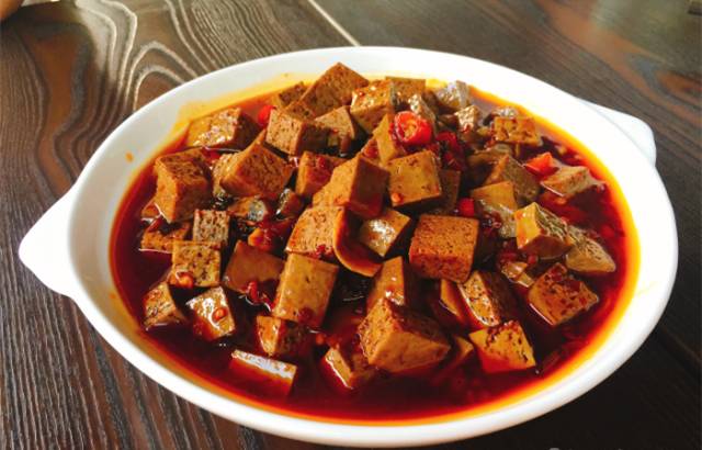 西安顺城巷附近有什么好玩的地方,西安顺城巷小吃街