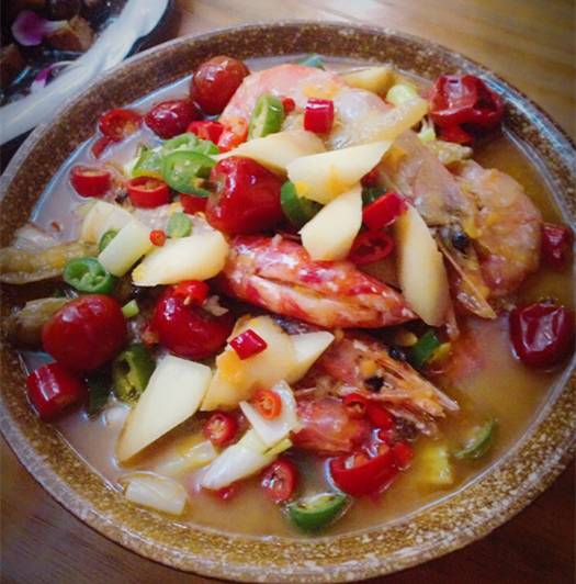 西安顺城巷附近有什么好玩的地方,西安顺城巷小吃街