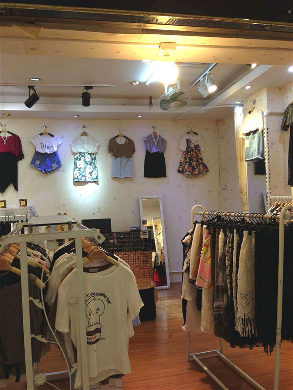 记录农村女孩出来打工的十年,记录创业女人的真实生活