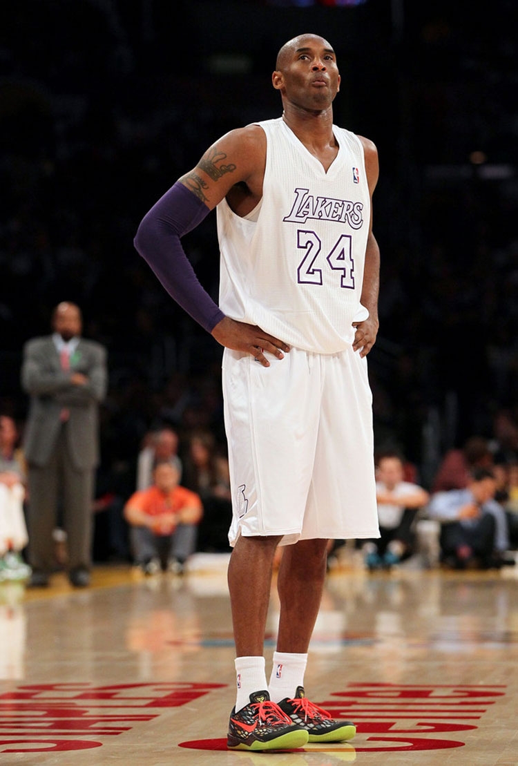 科比上脚kobe8所有配色,科比穿nikekobe6