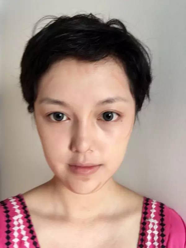 天惹噜姑娘们的混血妆已经登峰造极到这种地步了！