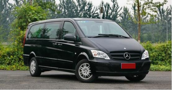 花几千买面包车,花几十万买个摩托车