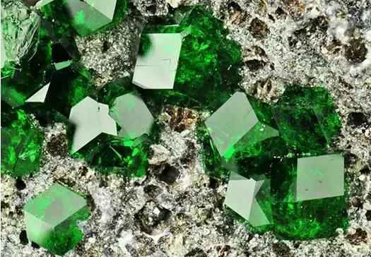 世界112种宝石矿物,盘点那些奇怪宝石矿物