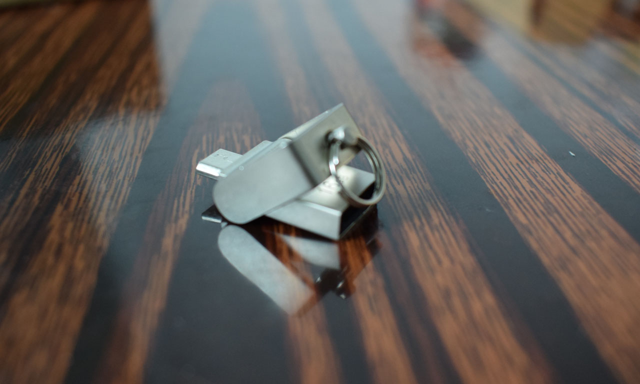 大小总相怡绿联两用U盘开箱使用报告