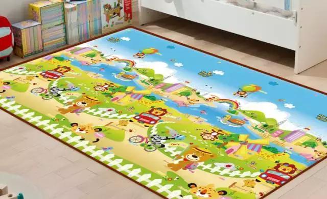 半岁宝宝爬行垫大小,如何给宝宝挑选一款安全的爬行垫