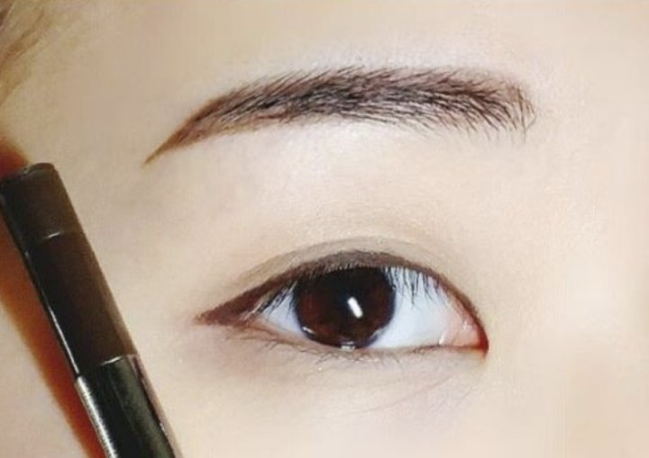 韩版步步惊心iu雨中下跪,韩版步步惊心片尾曲iu