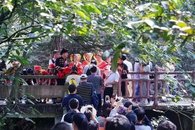 国庆没有去景点反而去了大山里,国庆假期没人去的旅游景点