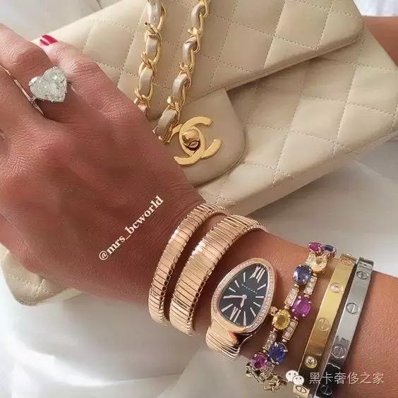 戴了玉镯还能戴什么,戴了手环还可以戴什么