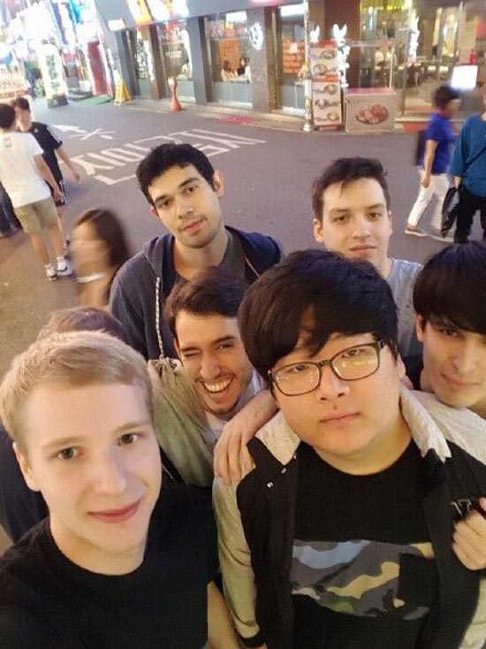 lpl战队还能打吗,lpl战队成绩不好会降级吗