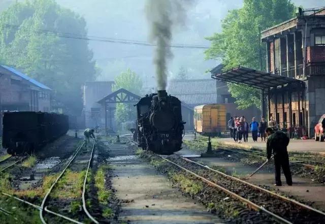 如果你来广元,我才不带你去剑门关嘞!