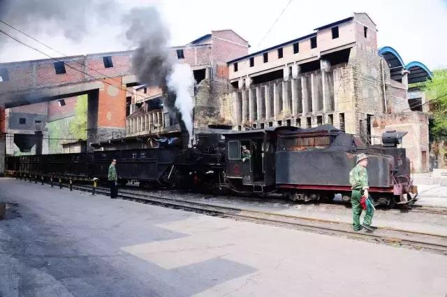 如果你来广元,我才不带你去剑门关嘞!