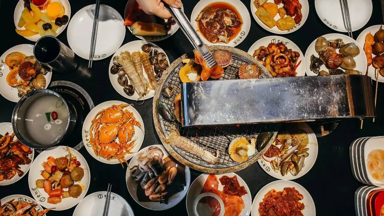 连大螃蟹都不限量!想吃多少吃多少!给这家自助餐厅跪了!