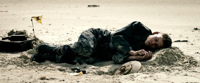 地雷区果断补枪,地雷战替师傅报仇