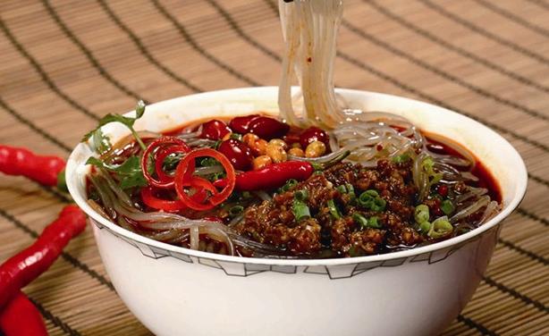 重庆酸辣粉制作过程,正宗重庆酸辣粉去哪培训好