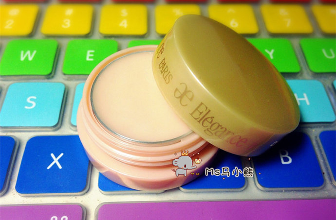 哪款唇膏润唇效果好,凡士林润唇补水唇膏