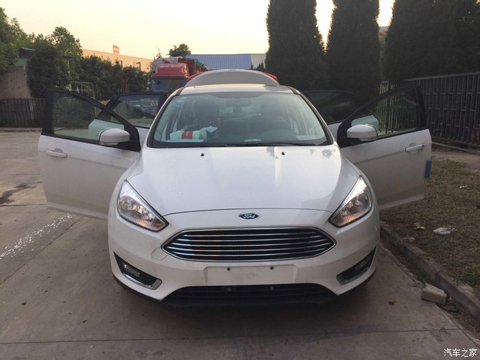 2012福克斯三厢1.6自动风尚版测评,福克斯20171.0自动超能风尚评测