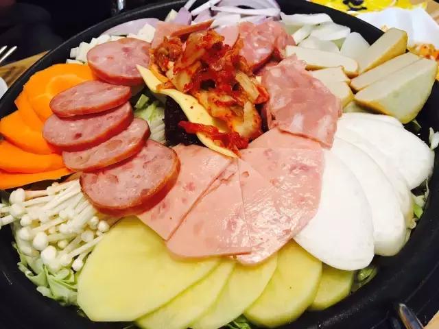 韩国网红炸鸡店,韩国网红同款炸鸡