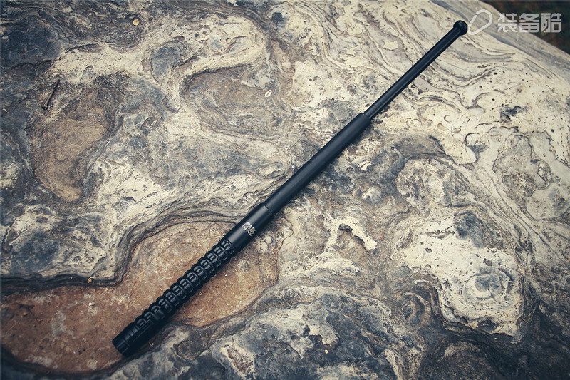 如何成为户外有范儿的男人，特工*棍甩**使用测评