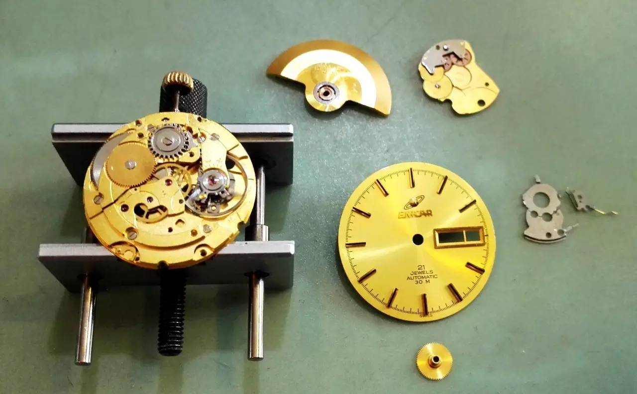 常州一代“钟”师，他用半个世纪修补时间缝隙