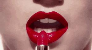 到底娱记的朋友圈流行什么口红?明星身边人的时尚密码