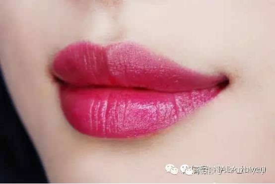 到底娱记的朋友圈流行什么口红?明星身边人的时尚密码