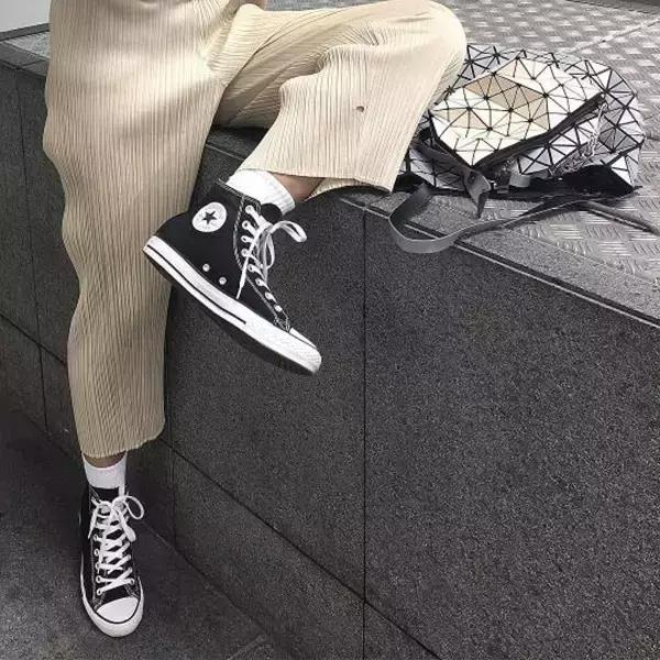 夏日匡威怎么穿更时髦,匡威怎么穿文艺又复古