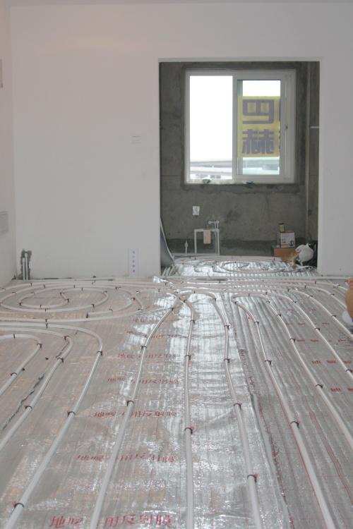 顶楼阳台上有必要铺地暖吗,阳台上铺地暖是好还是不好