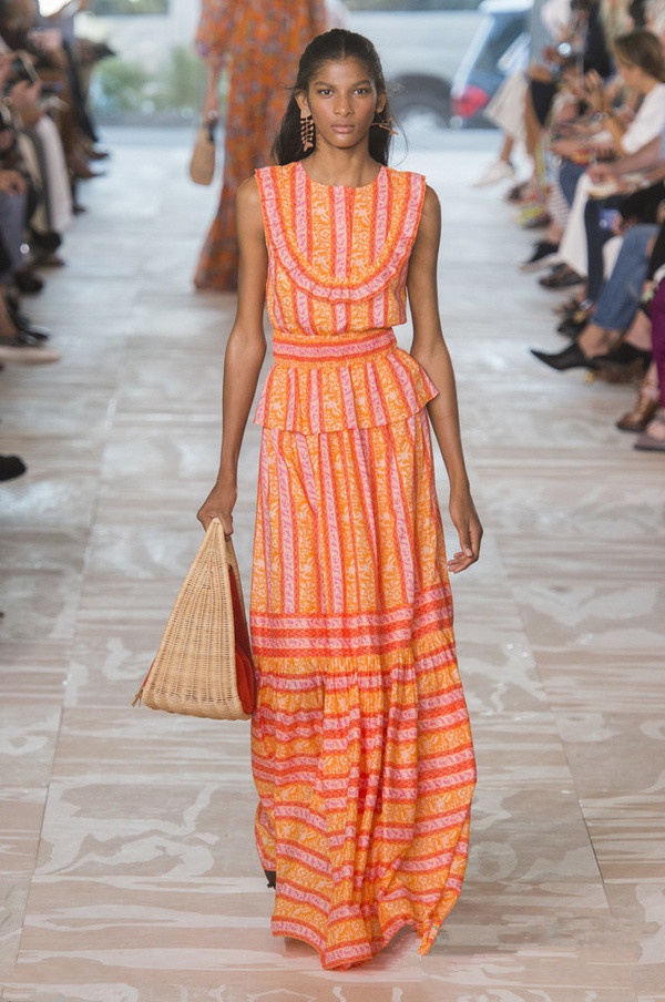 2016秋冬纽约时装周delpozo女装秀,2024纽约时装周秀场穿搭解析