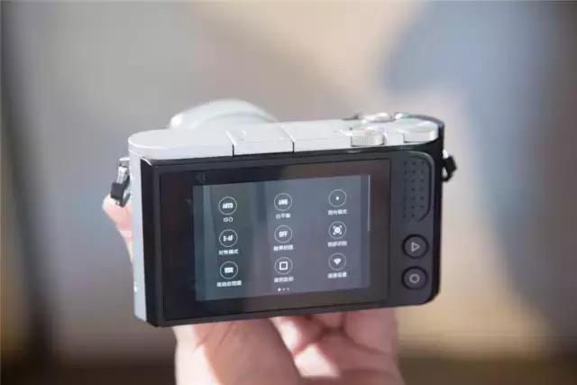 小蚁微单相当于什么,小蚁微单曝光