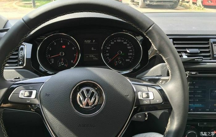 速腾大气稳重,速腾25周年纪念版