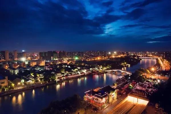 杭州各行各业平均工资排行榜,2017年杭州平均工资