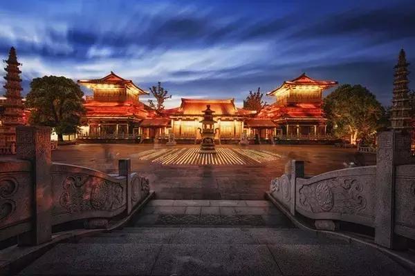 杭州各行各业平均工资排行榜,2017年杭州平均工资