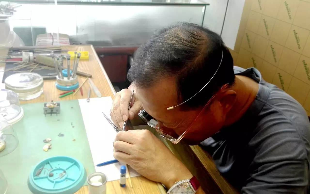 常州一代“钟”师，他用半个世纪修补时间缝隙