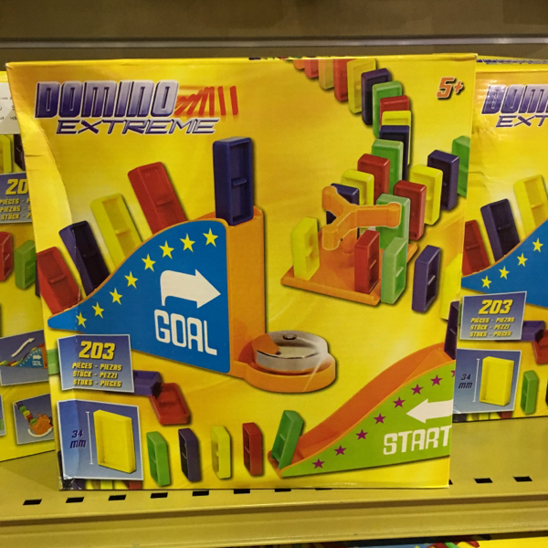 家记忆|迪拜MALL在孩子眼里的豪华:一望无际的玩具世界啊