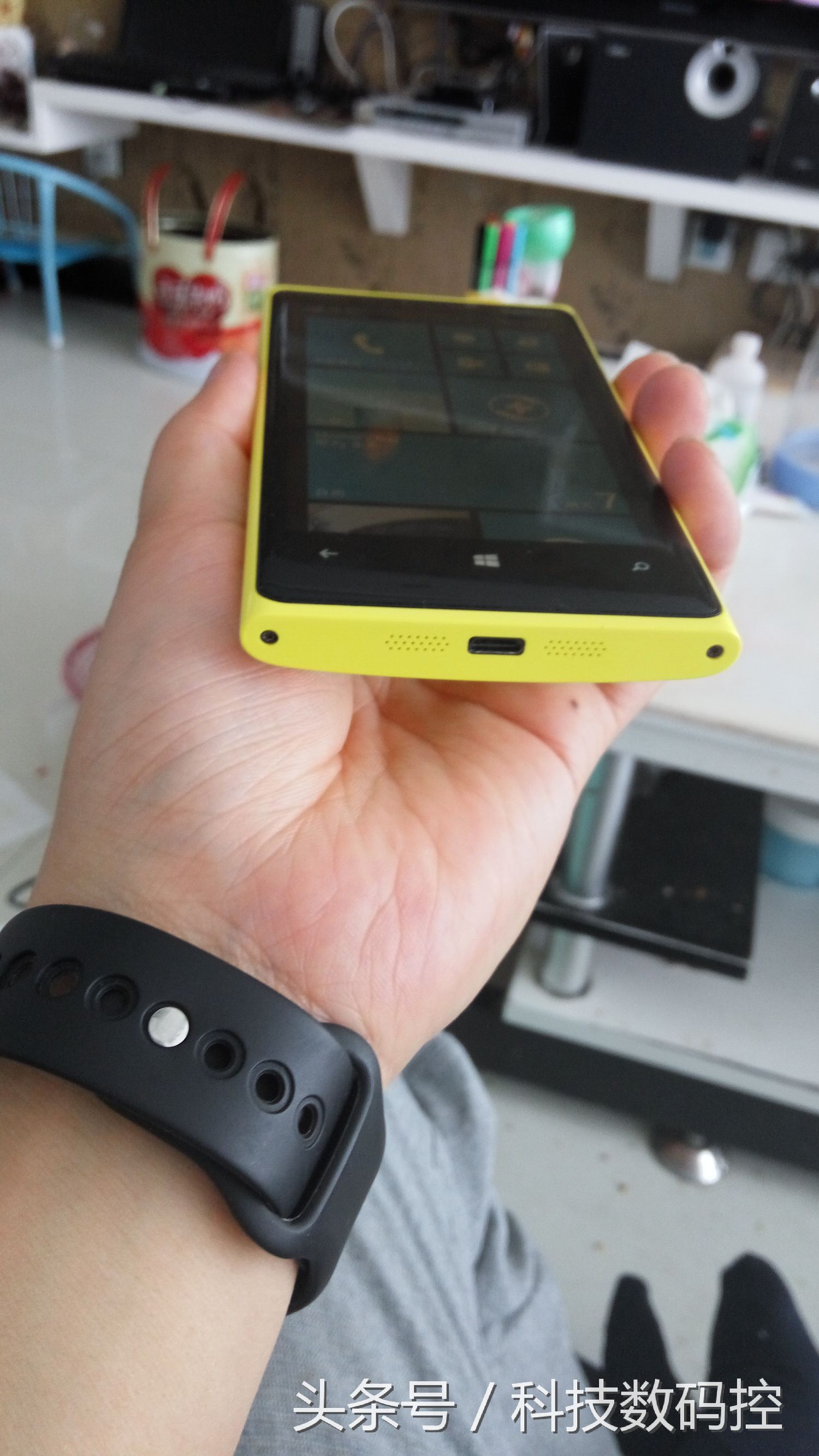 诺基亚机皇Lumia920,逝去的荣耀完整版电影