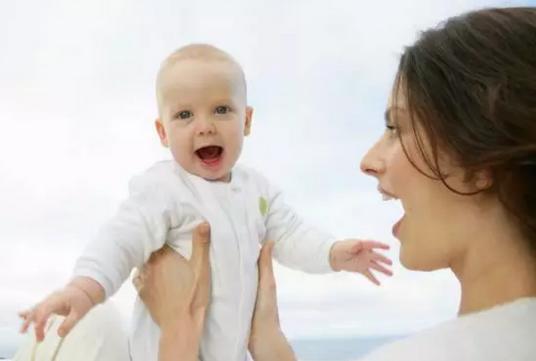 宝妈买衣不将就,宝妈买衣服只买黑色