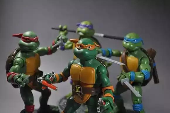 忍者神龟2小时候图片,忍者神龟2两个男子