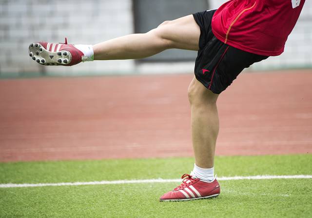 保康县第六届运动会800米,保康体育场足球比赛