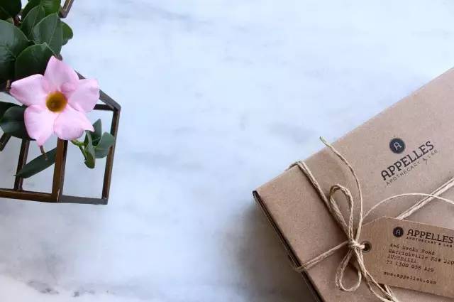 为何这款风靡酒店圈的小黑瓶备受高端酒店青睐？