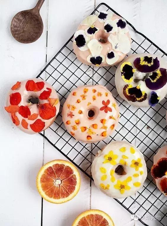 甜甜圈型食玩可以吃吗,甜甜圈形食玩能吃吗