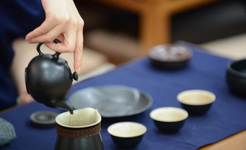 缠论炒股入门,如何用缠论详细分析一个股