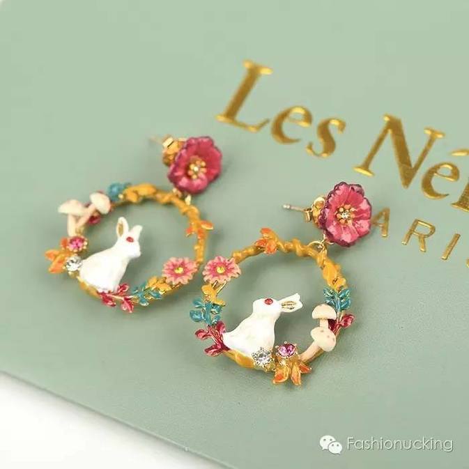 种草明星都爱的配饰时髦达人必备,种草好看的饰品