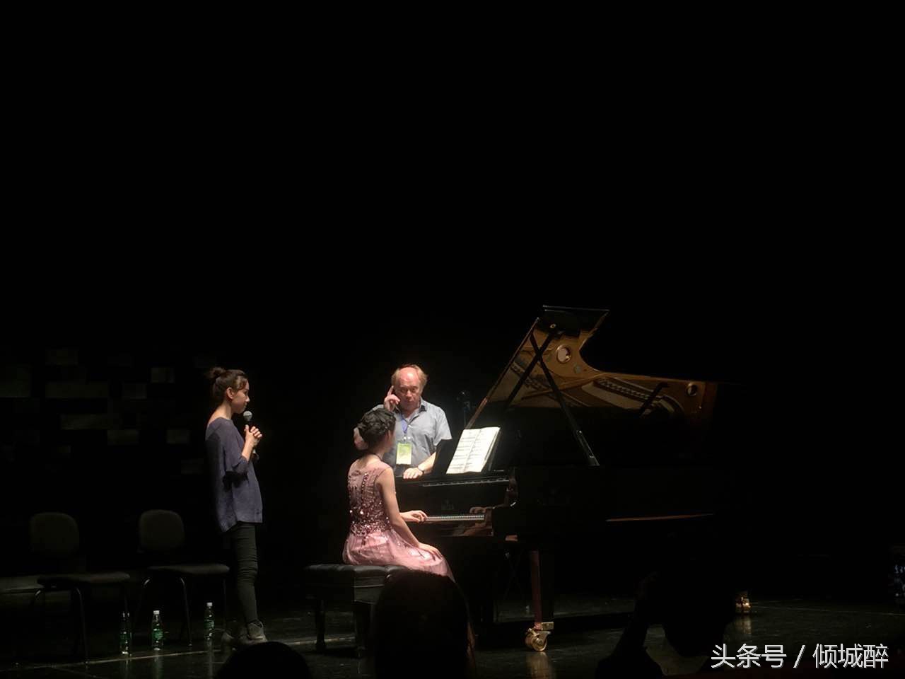 德国著名钢琴家Scheps教授莅临华韵琴行