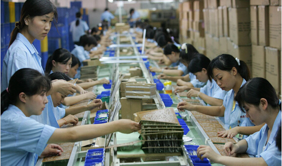 记录农村女孩出来打工的十年,记录创业女人的真实生活