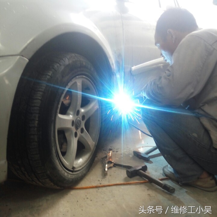 汽车钣金喷漆凹陷修复全过程,汽车钣金喷漆修补