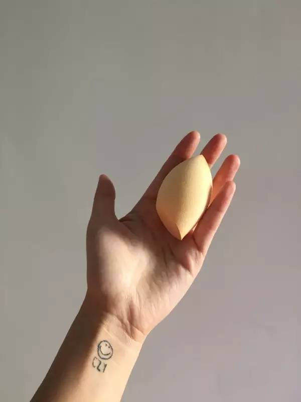 天惹噜姑娘们的混血妆已经登峰造极到这种地步了！